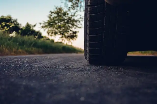 Tire Safety: Choosing the Right Tires & Maintenance Tips